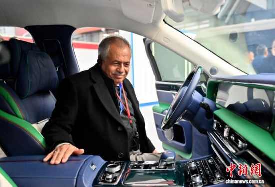 12��16���������L��������F�ɆT�w��Ї���܇�������� �z