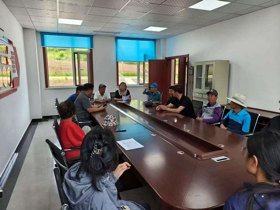 召開會(huì)議解決群眾實(shí)際困難 召開會(huì)議解決群眾實(shí)際困難