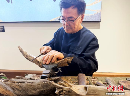 �s�����ڄ�(chu��ng)�������n�� �z